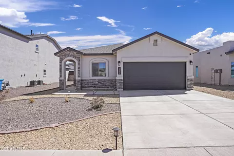 2048 Blue Valley Vly, Socorro, TX 79927