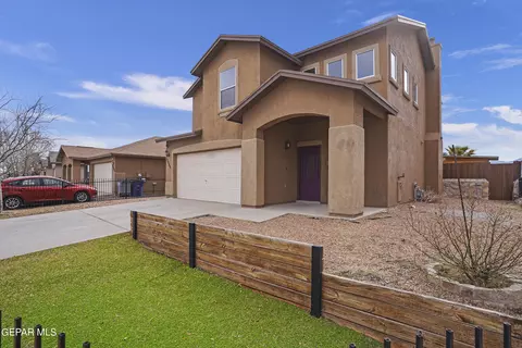 12049 Copper Mine Ln, El Paso, TX 79934
