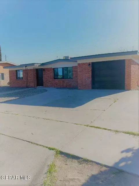 9276 Morelia Rd, El Paso, TX 79907