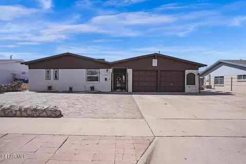 10340 Kaywood Ct, El Paso, TX 79925