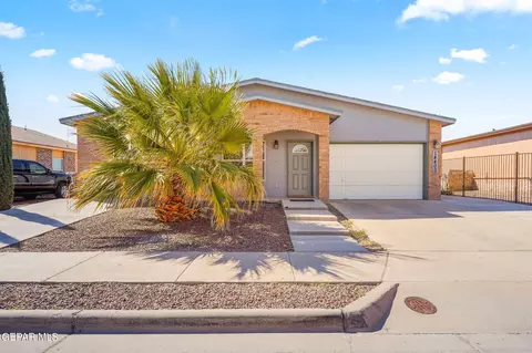 14400 Escalera Dr, Horizon City, TX 79928