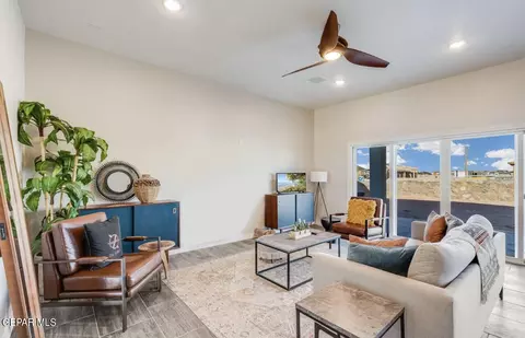 Living - 15064 Composition, El Paso, TX 79938 photo 2 of 2