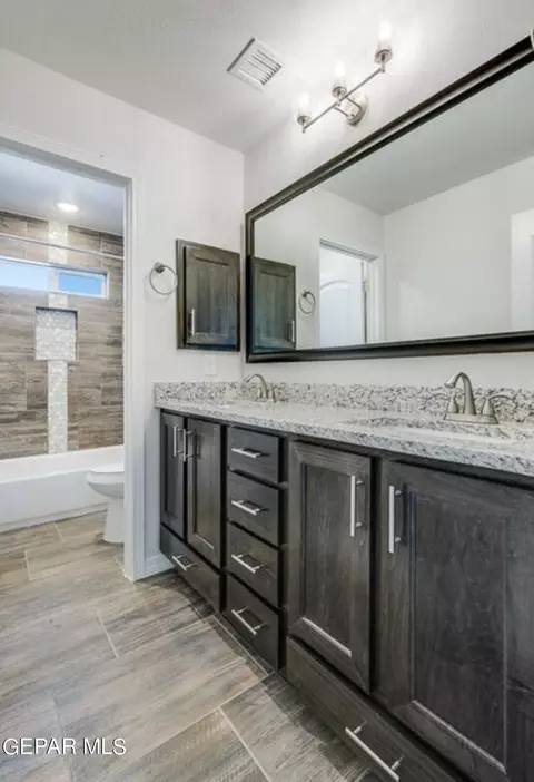 Bath - 15064 Composition, El Paso, TX 79938 photo 3 of 5
