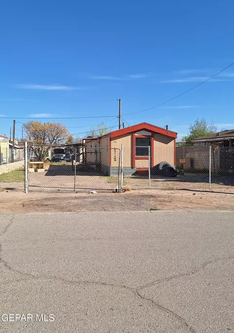 790 Alamo St, Fabens, TX 79838