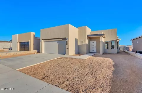 7436 Norte Portugal Ln, El Paso, TX 79934