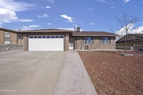 1512 Babe Hiskey Ln, El Paso, TX 79936