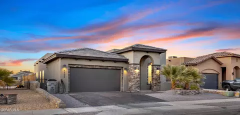 7799 Enchanted View Dr, El Paso, TX 79911