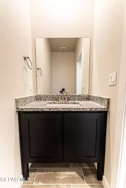 Bath - 3604 Pattern Pl, El Paso, TX 79938 photo 1 of 3
