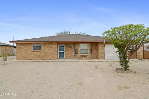 3849 John Henry St, El Paso, TX 79938
