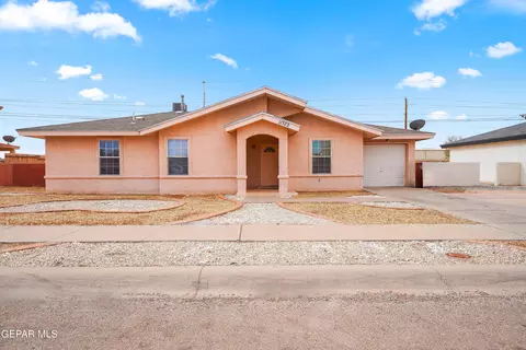 11572 Jamaican Palm Dr, El Paso, TX 79936