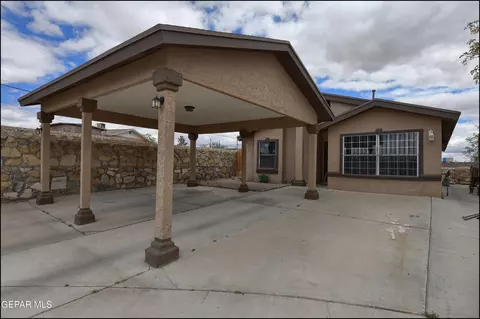 477 Sunrise Hills Dr, El Paso, TX 79928