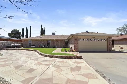 3105 Bert Yancey Dr, El Paso, TX 79936