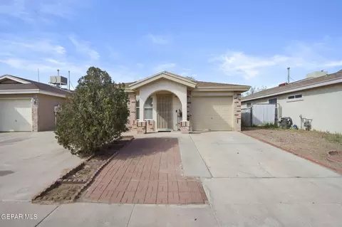 9113 Sweet Acacia Ln, El Paso, TX 79907