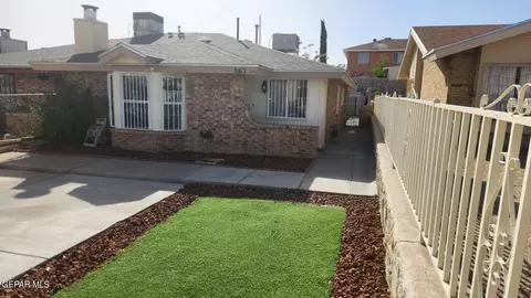 867 Barandal Dr, El Paso, TX 79907