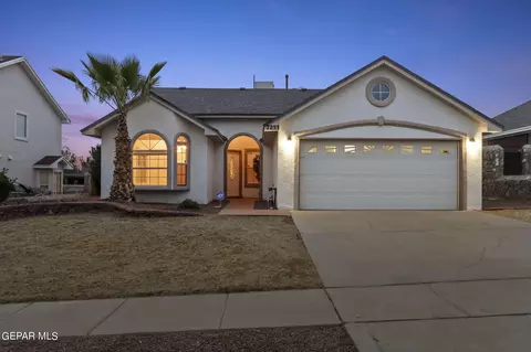 7253 Black Ridge Dr, El Paso, TX 79912
