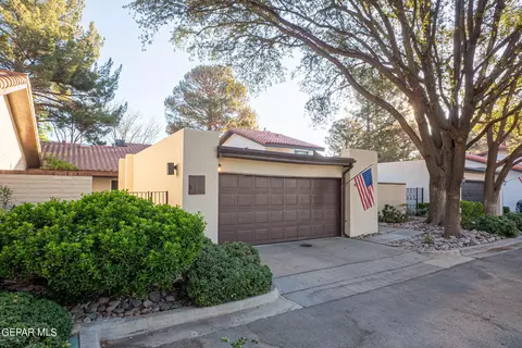 809 Lakeway Dr, El Paso, TX 79932