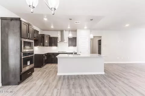 Kitchen - 3612 Pattern Pl, El Paso, TX 79938 photo 4 of 4