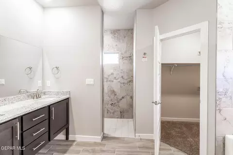 Bath - 3612 Pattern Pl, El Paso, TX 79938 photo 6 of 10