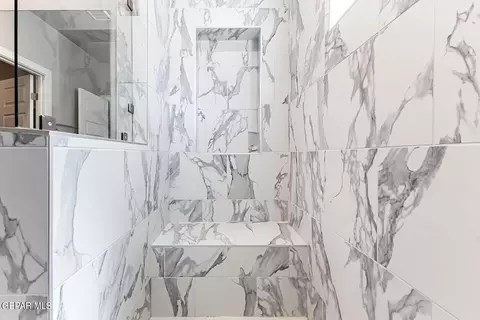 Bath - 3608 Pattern Pl, El Paso, TX 79938 photo 5 of 9
