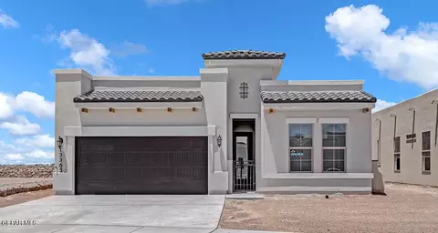7329 Norte Grande Dr, El Paso, TX 79934
