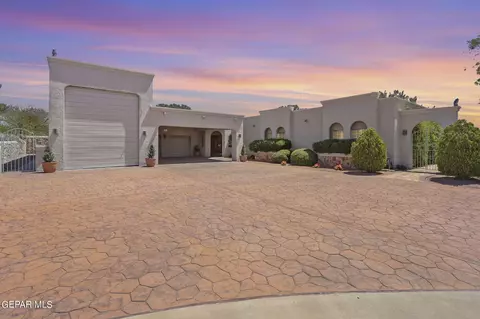205 Sun Spirit Ln, Santa Teresa, NM 88008