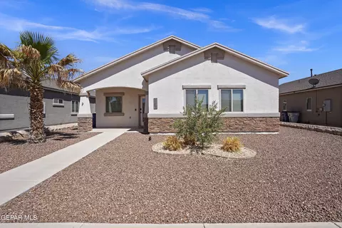 2052 Thomas Lackland St, El Paso, TX 79938