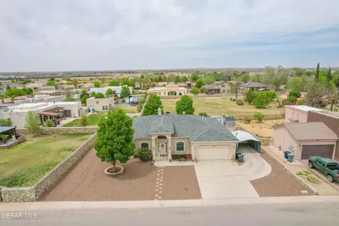 6047 Dona Beatriz Ln, El Paso, TX 79932