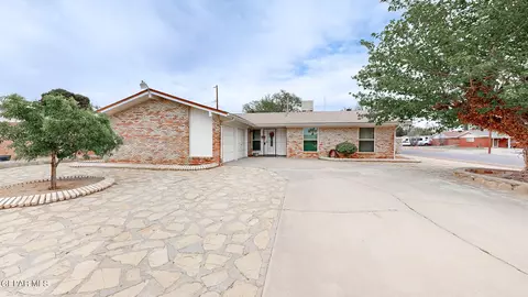 3200 Drumond Rd, El Paso, TX 79925
