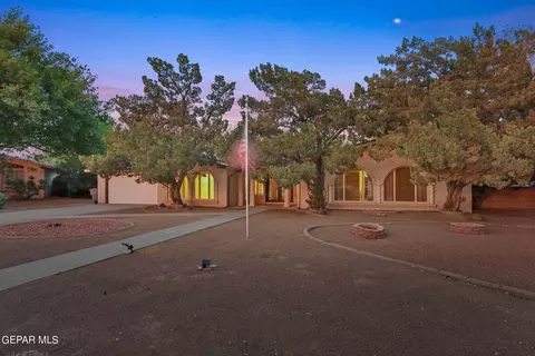 5251 Santa Elena Cir, El Paso, TX 79932