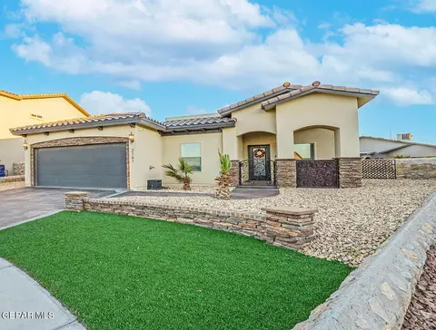 2161 Enchanted Summit Dr, El Paso, TX 79911
