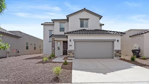 385 Frodsham St, El Paso, TX 79928