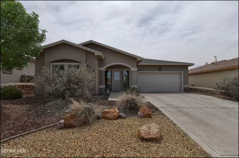 7212 Longspur Dr, El Paso, TX 79911