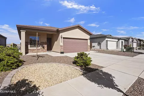 6445 Tama St, El Paso, TX 79932