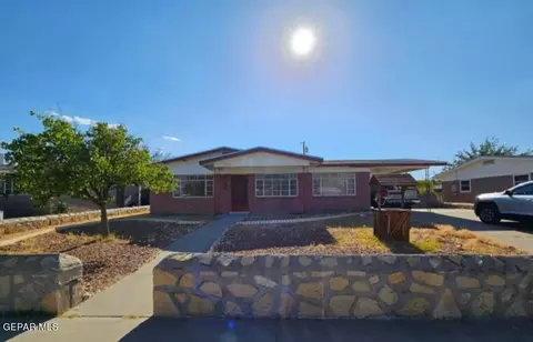 3427 Dornoch St, El Paso, TX 79925