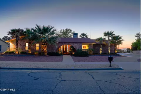 1739 Tommy Aaron Dr, El Paso, TX 79936