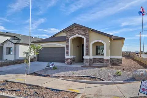7472 Lima Norte Ln, El Paso, TX 79934