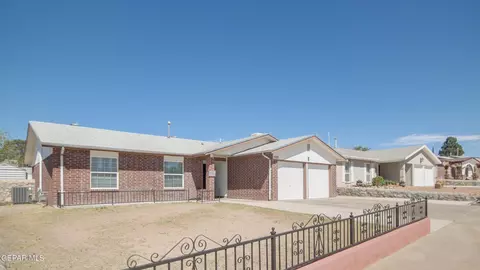 1525 Charles Owens Dr, El Paso, TX 79936