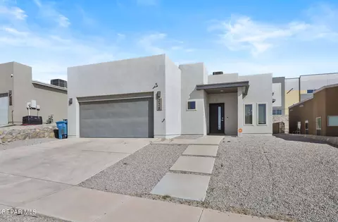 228 S Manzanita Dr, El Paso, TX 79928
