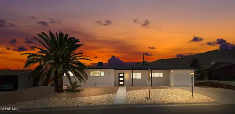 4220 Larchmont Dr, El Paso, TX 79902