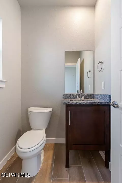 Bath - 3620 Pattern Pl, El Paso, TX 79938 photo 1 of 5