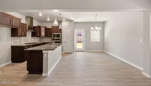 Kitchen - 3620 Pattern Pl, El Paso, TX 79938 photo 1 of 4