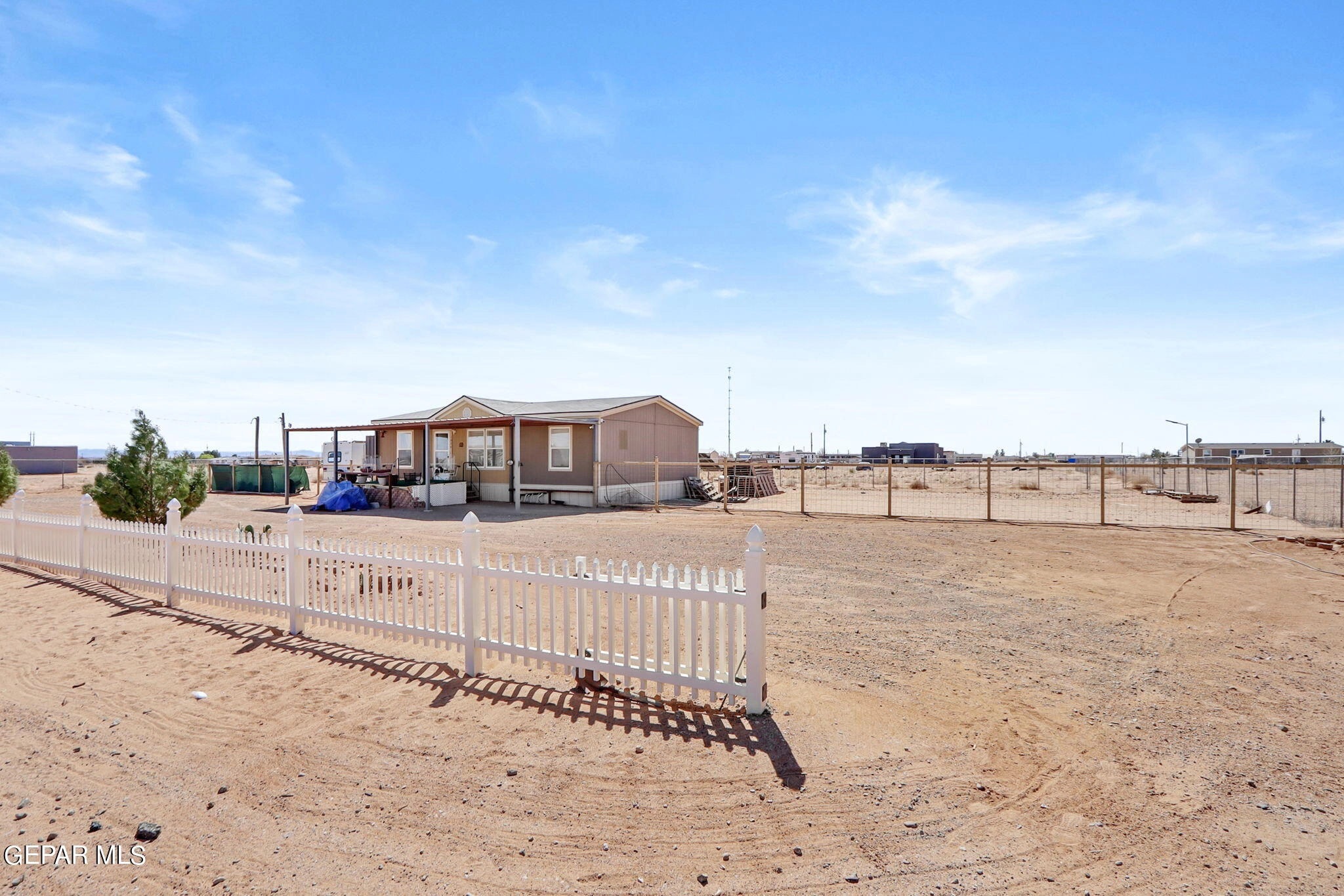 1029 Saturn Dr  