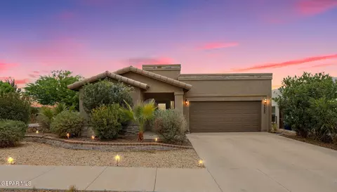 7352 Golden Sage Dr, El Paso, TX 79911