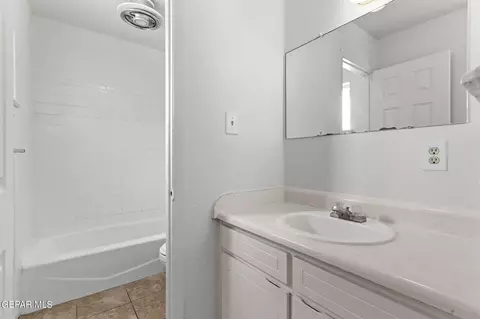 Bath - 10433 Lambda Dr, El Paso, TX 79924 photo 4 of 6