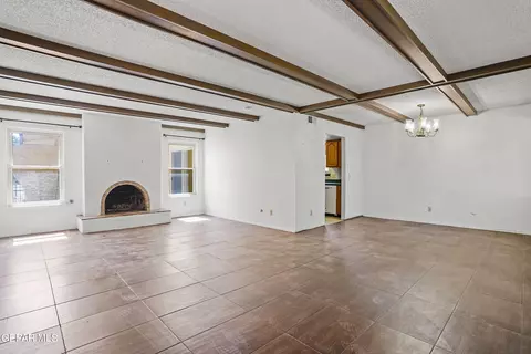 3133 Fierro Dr, El Paso, TX 79935