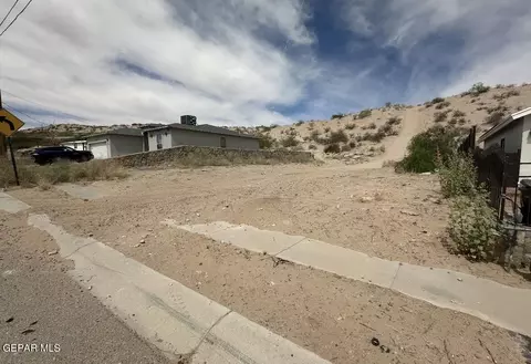308 Lonnie St, Sunland Park, NM 88063