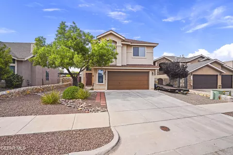 5013 Moon Ranch Ln, El Paso, TX 79934