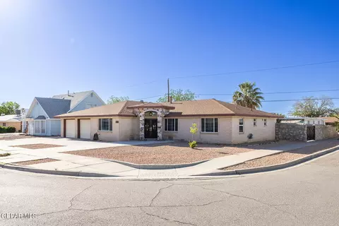 8517 Parkland Dr, El Paso, TX 79925