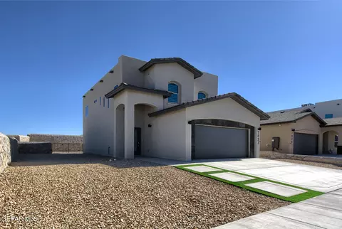 7833 Enchanted Park Dr, El Paso, TX 79911