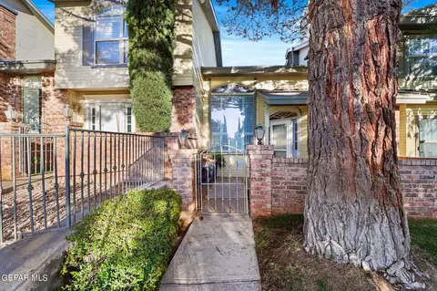 654 Copperfield Ln, El Paso, TX 79912